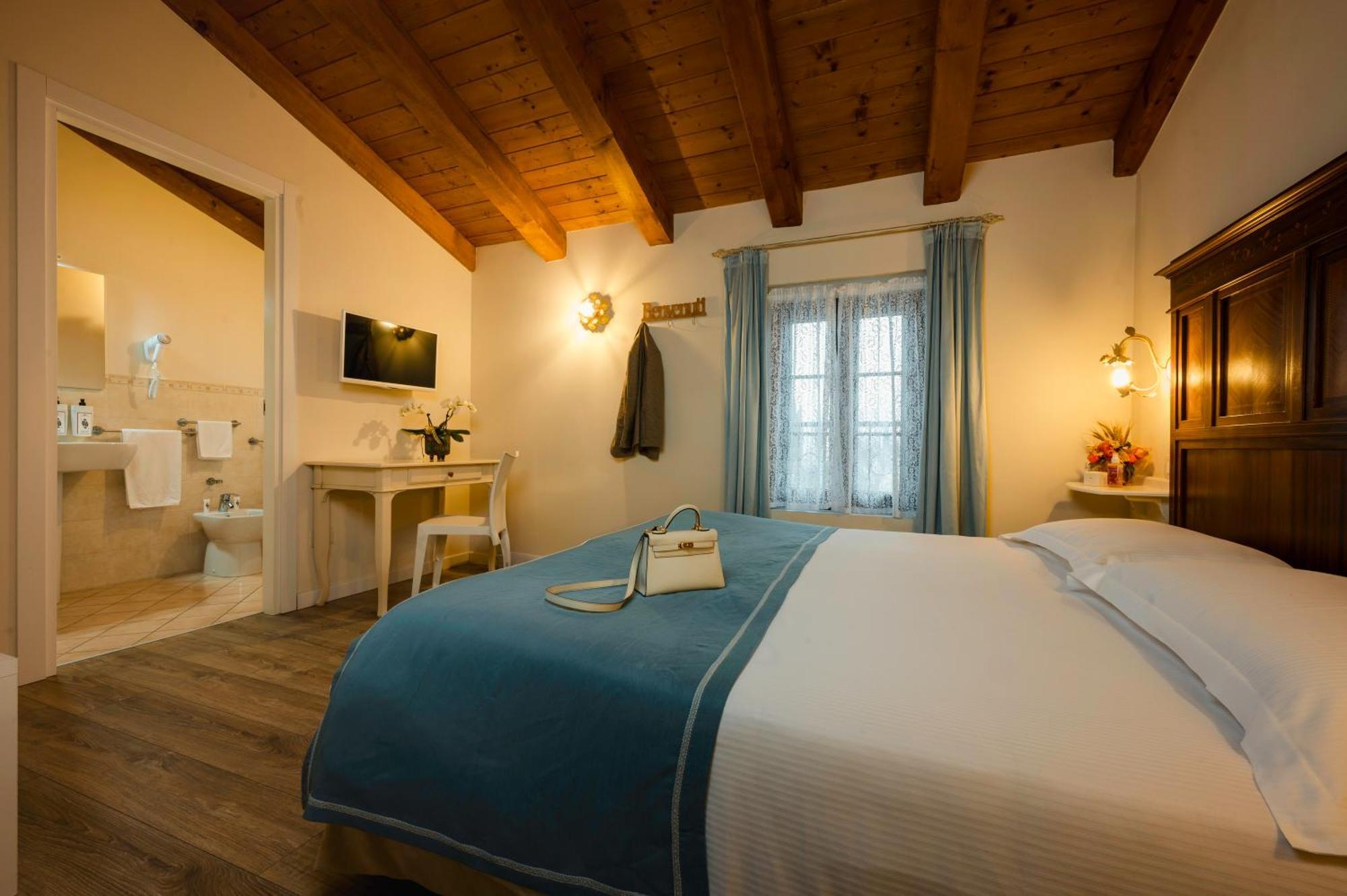 Casale In Collina Guest House Capriva del Friuli Екстериор снимка